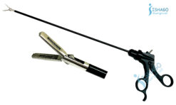 Laparoscopic Atraumatic Grasping Forceps with Insulated Retched Handle for Laparoscopic Surgery